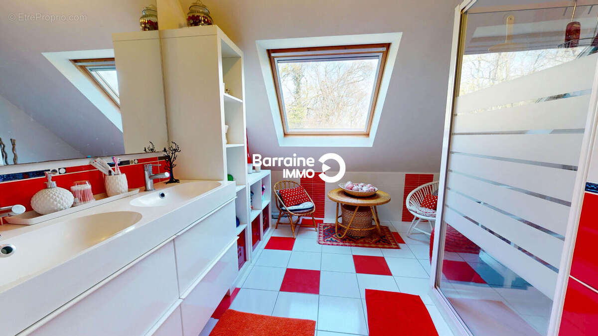 Maison à SAINT-MARTIN-DES-CHAMPS