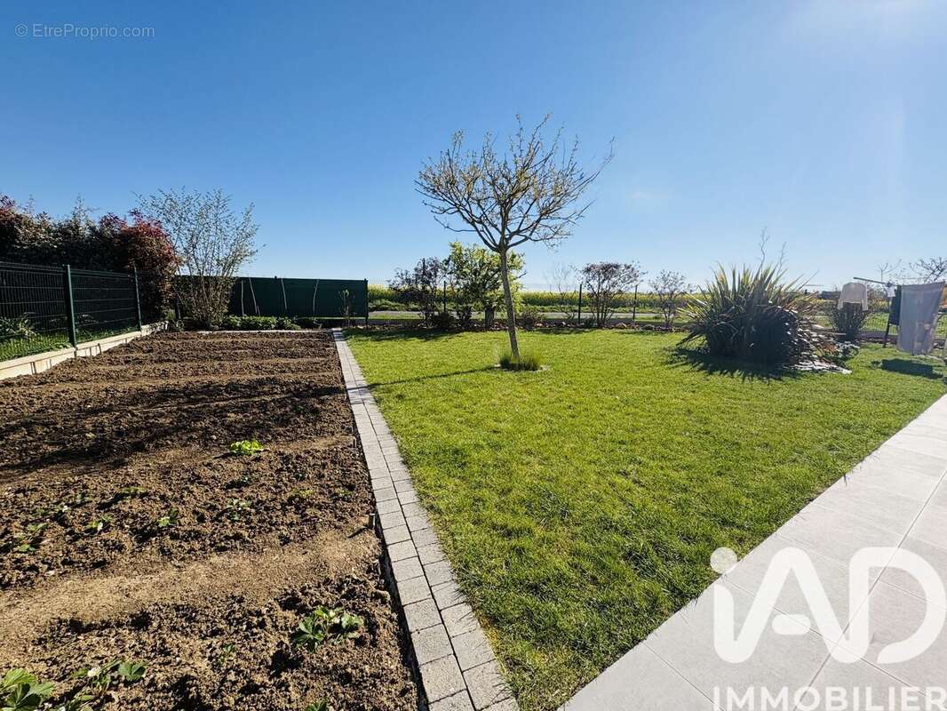 Photo 6 - Maison à SAINT-AY