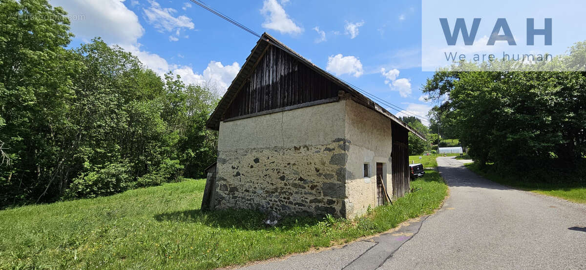 Terrain à THORENS-GLIERES