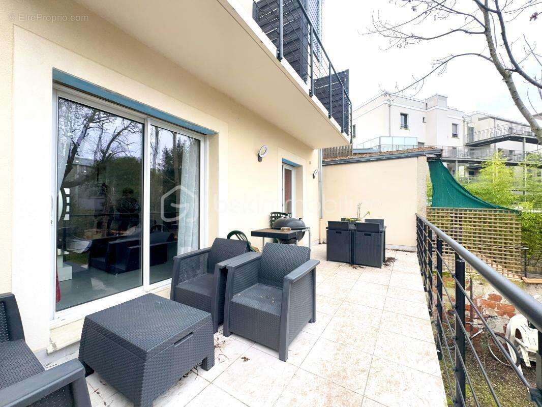 Appartement à LE PERREUX-SUR-MARNE