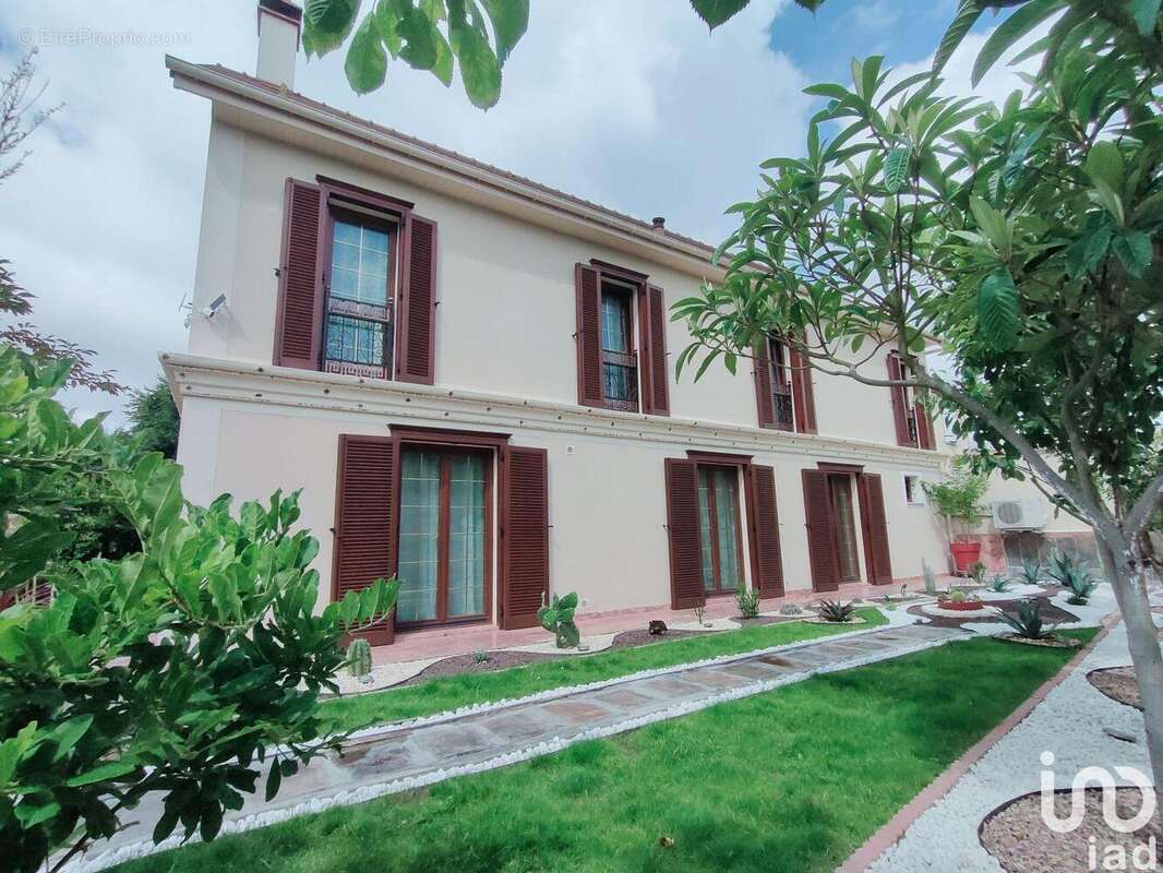 Photo 3 - Maison à MORANGLES