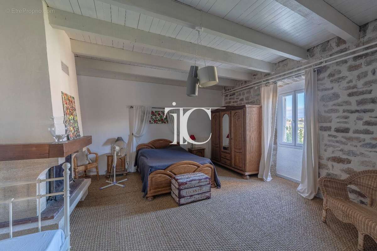 Maison à LABLACHERE