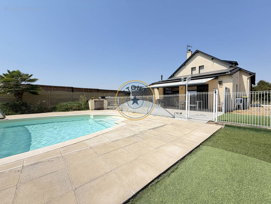 Maison familiale 187m2 Seiches-sur-le-Loir/Corzé - Piscine et Garage - photo 11