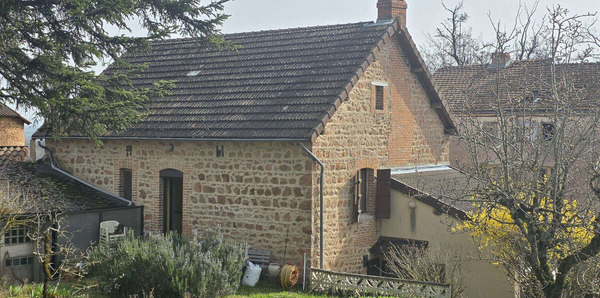 Maison de caractere proche le donjon : - photo 3