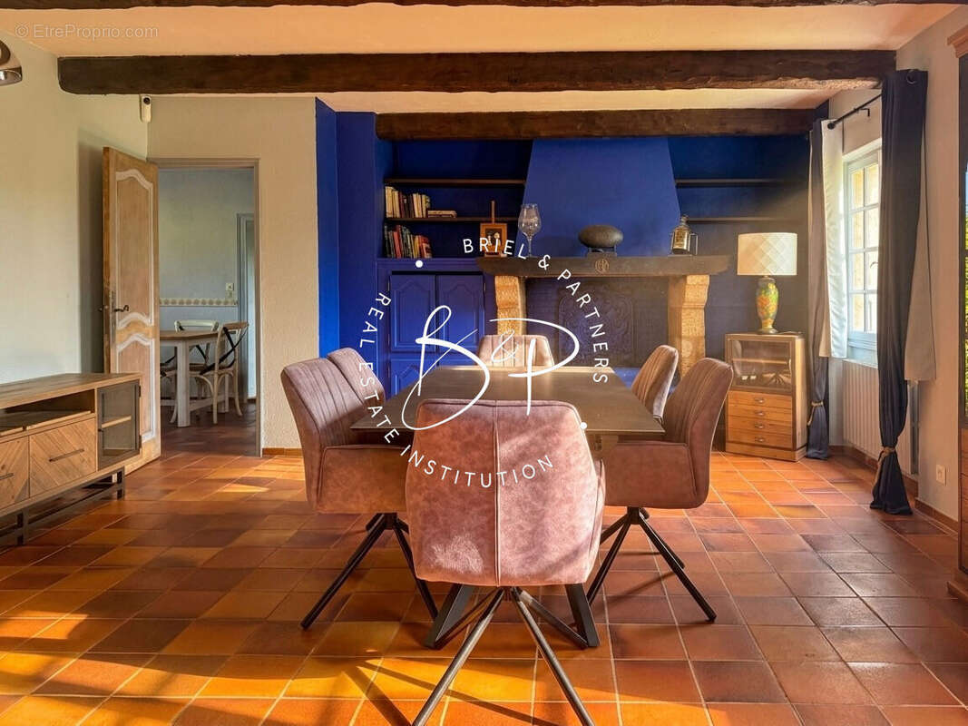 Charmante maison située sur les hauteurs d'un hameau de Lorgues - photo 9