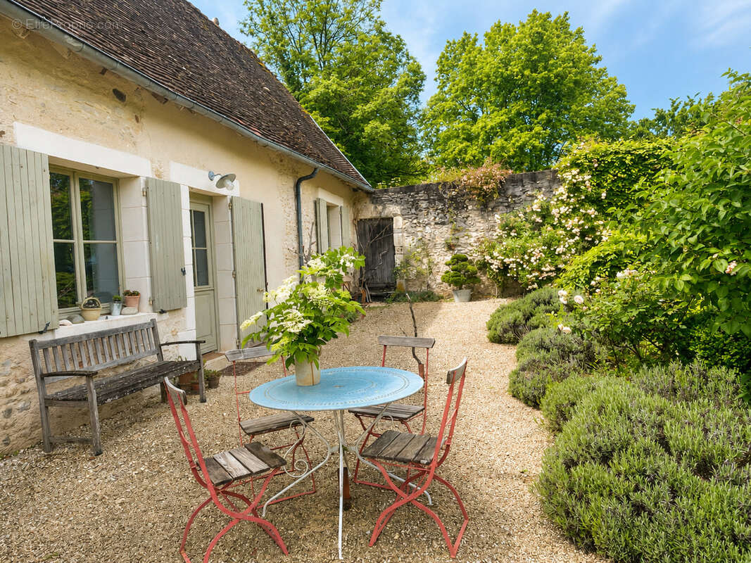 Maison à SAINT-MARTIN-D'AUXIGNY