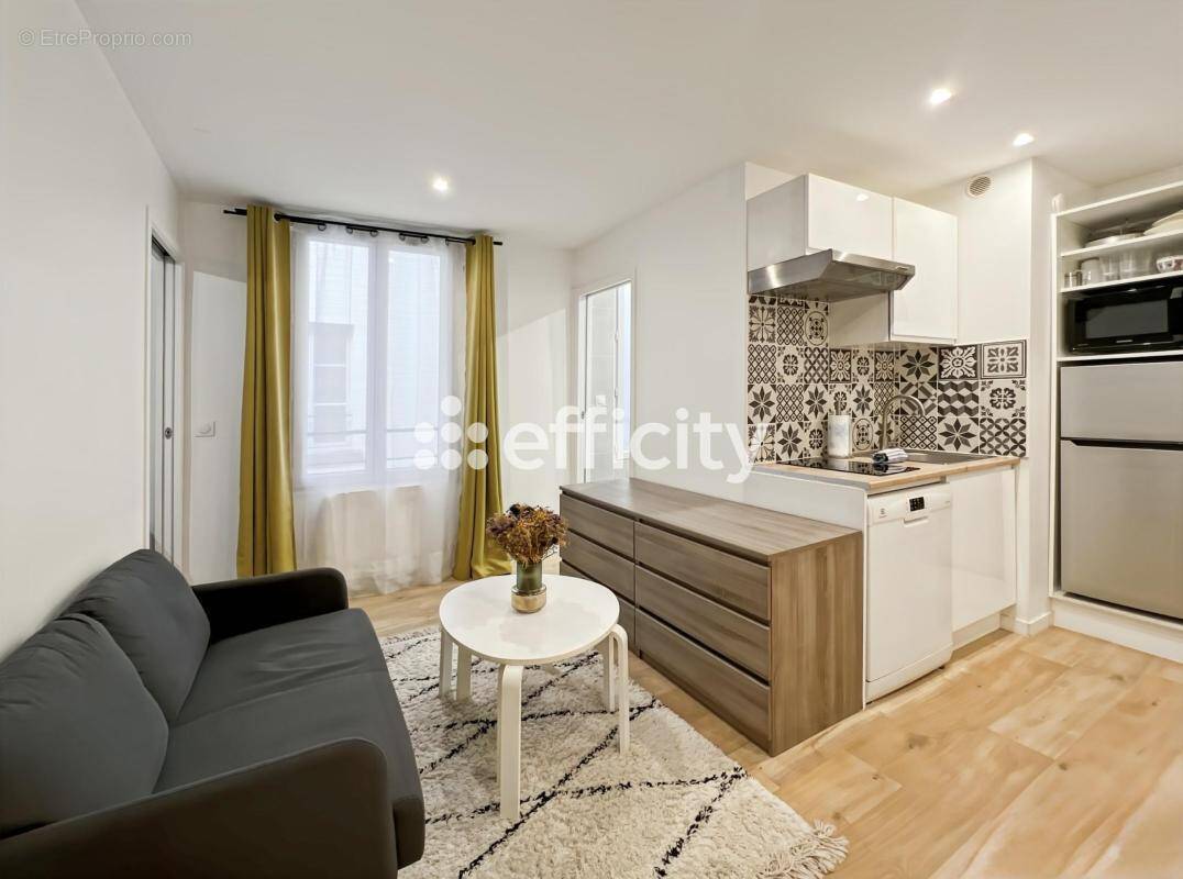 Appartement à PARIS-3E