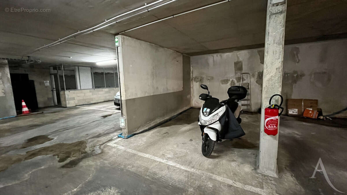 Parking / box Romainville - photo 4
