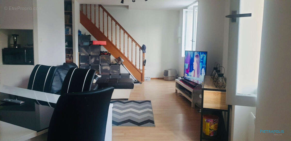 Appartement à SABLONS