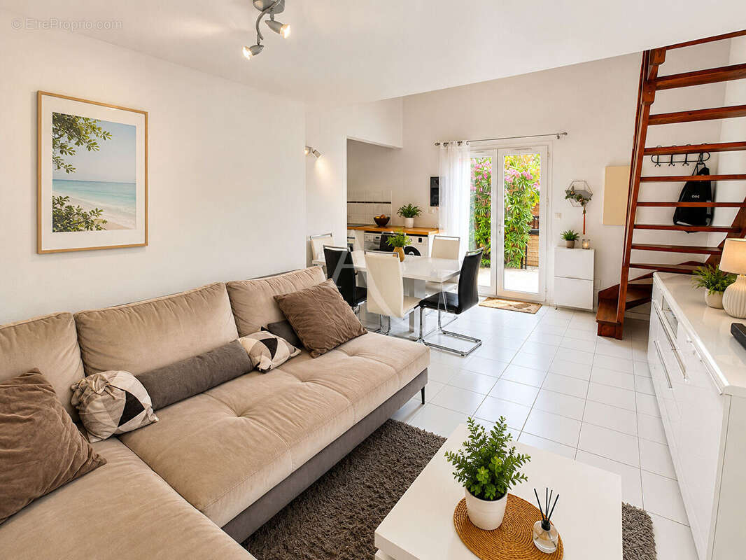 Maison FRONTIGNAN  4 pièce(s)   60 m2 - photo 4