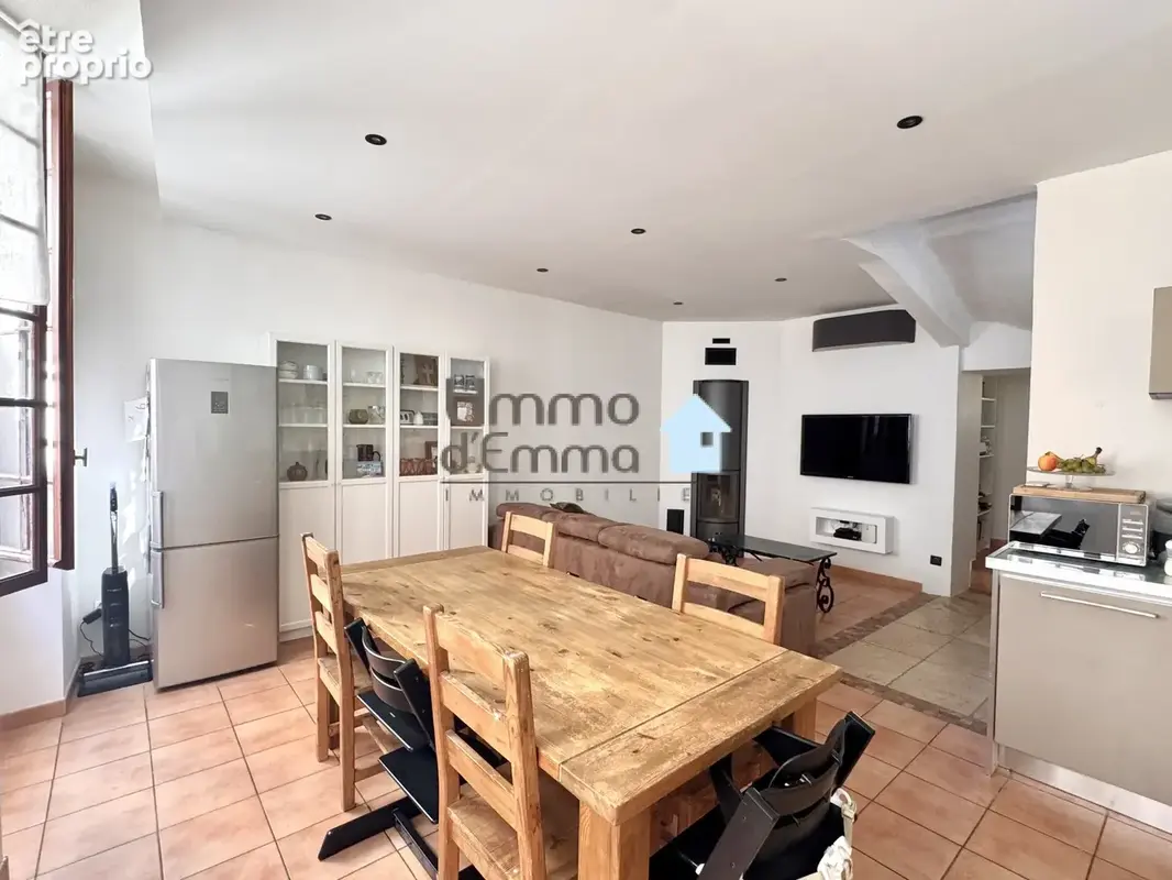 Maison de village T4 et plus  rénovée au cœur d’Allauch avec terrasse - photo 12