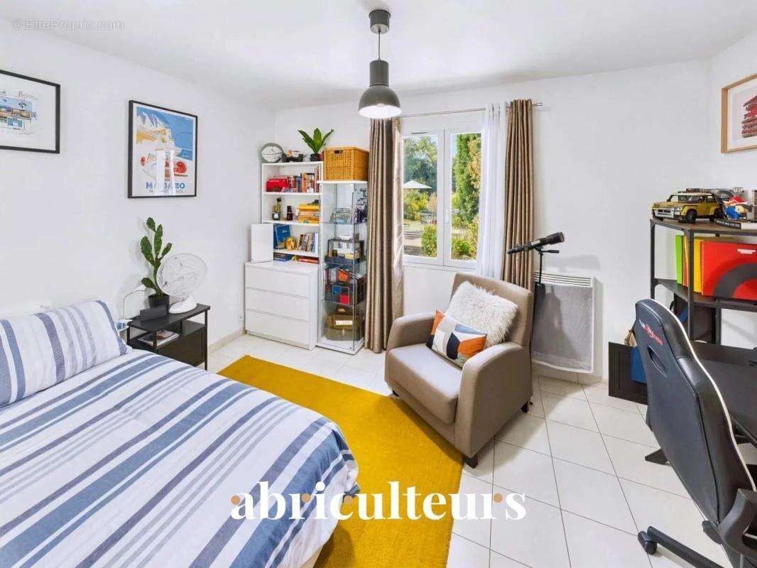 Propriété de 260 m² avec deux gîtes  labellisés 4 étoiles en vente à  Aups (83630) - photo 10