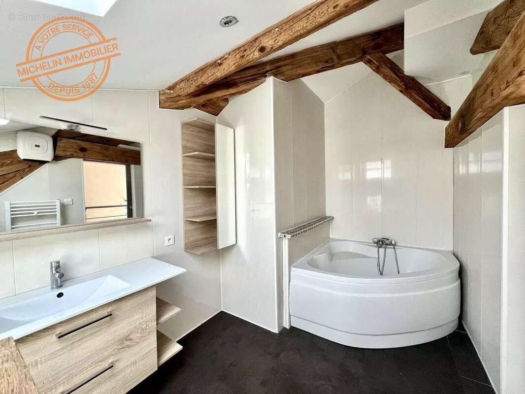 Appartement à MONTAGNY