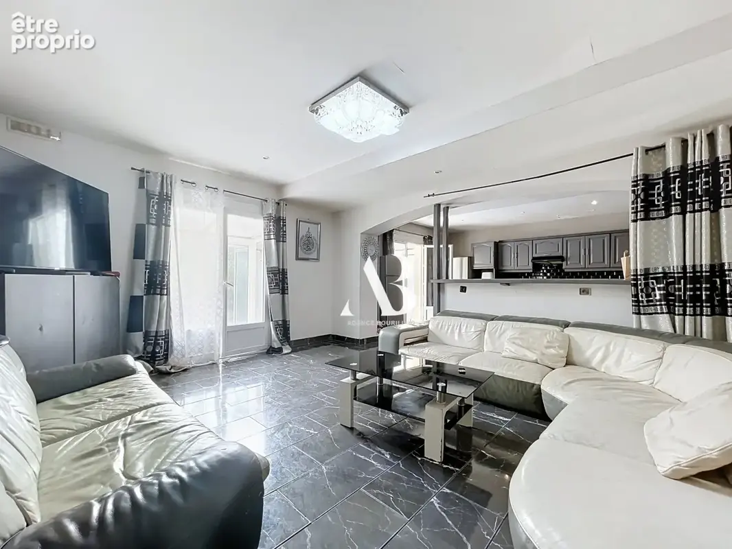 Maison familiale de 318 m2 habitables - photo 6