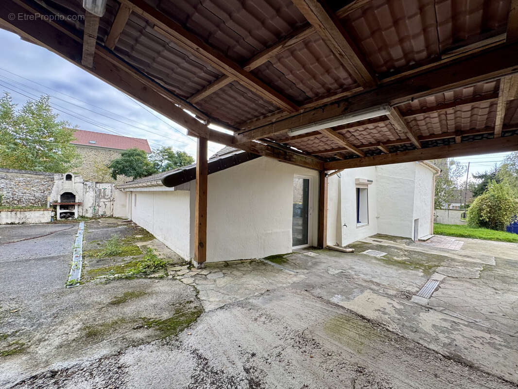 Maison à COULOMMIERS