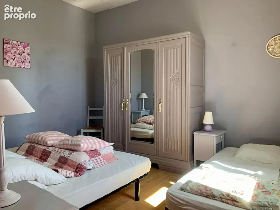Maison d'hôtes 440 m² avec gîte, piscine et parc de 7 285 m² - vue Saint-Cirq-Lapopie - photo 13