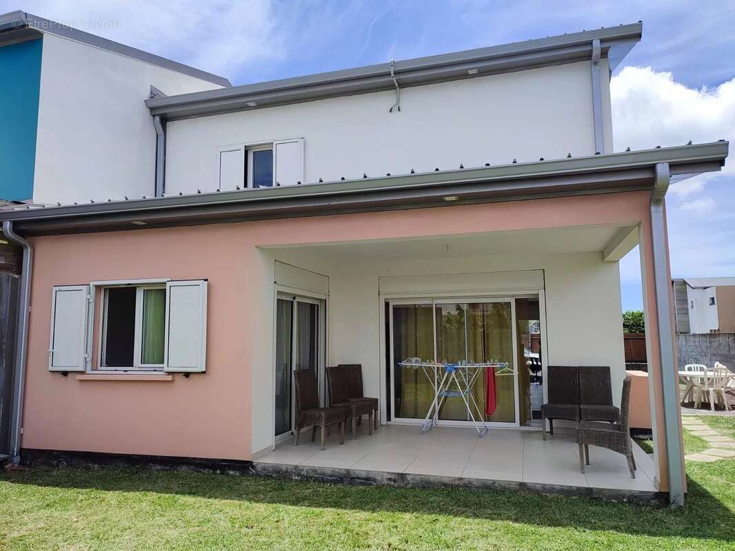 Maison à SAINTE-SUZANNE