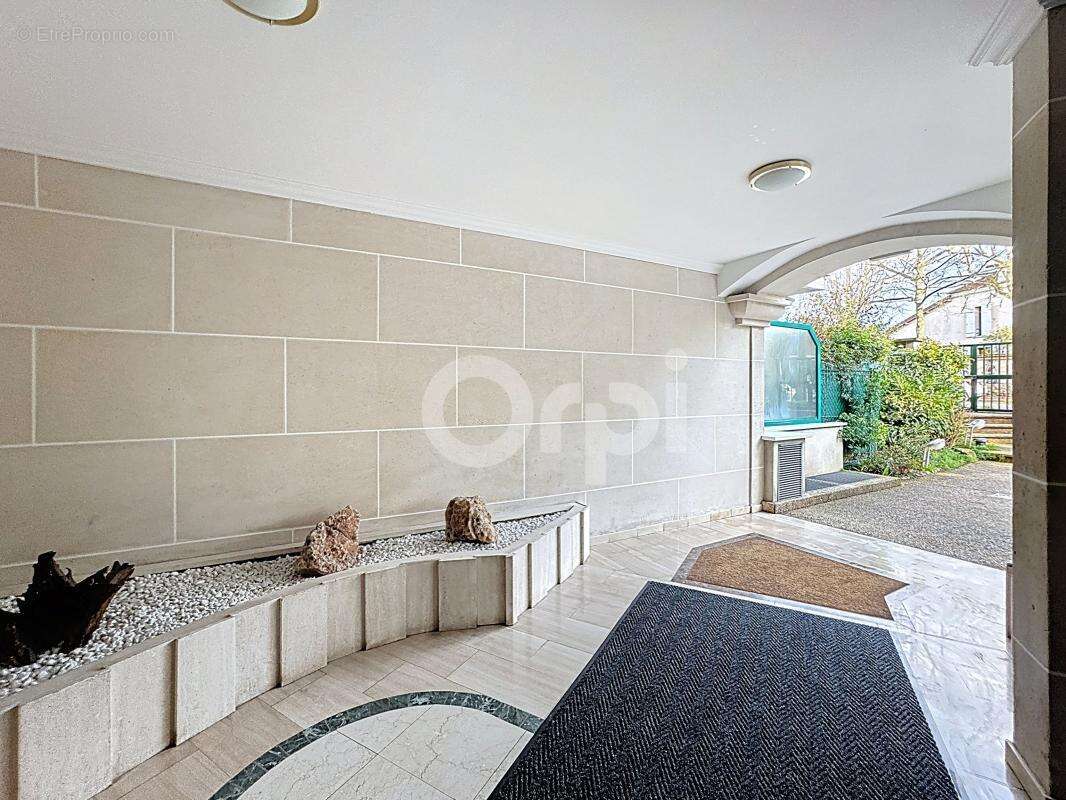 Appartement à LE PERREUX-SUR-MARNE