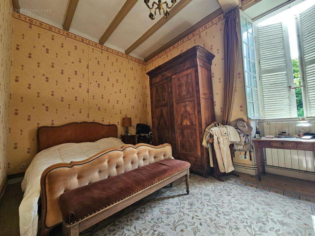 Maison 292 m² à Saint-Germain-De-Marencennes  - photo 14
