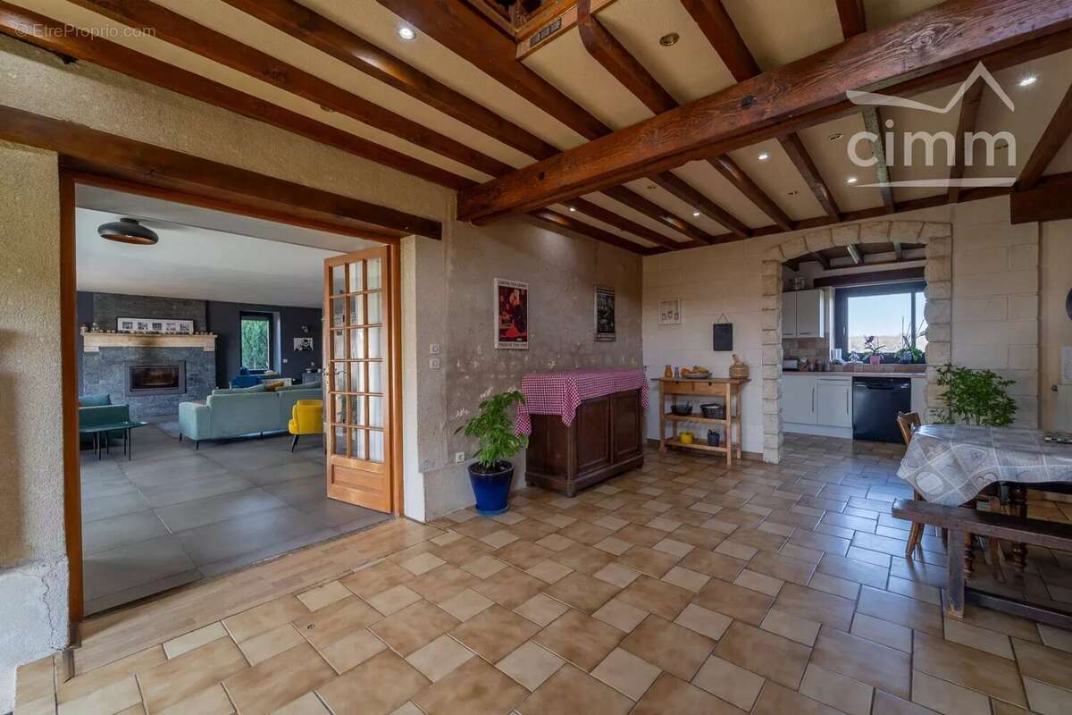 Maison à LA CHARITE-SUR-LOIRE