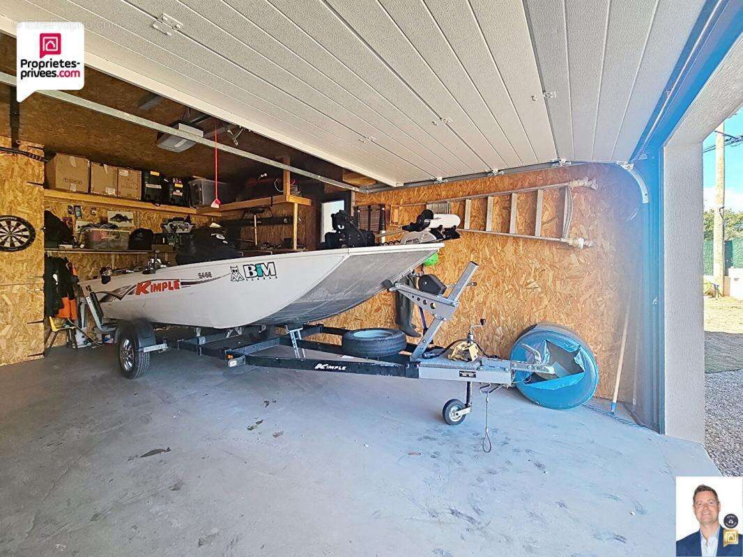 Maison à SAINT-CEZAIRE-SUR-SIAGNE