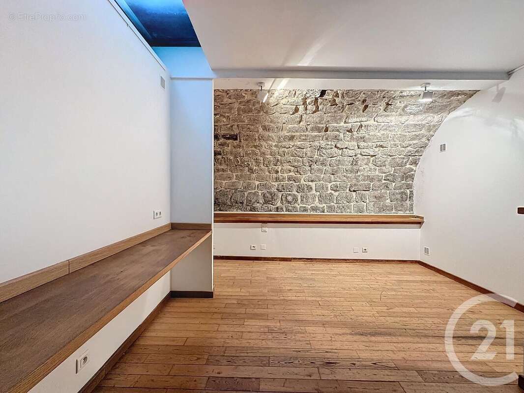 Appartement à PARIS-20E