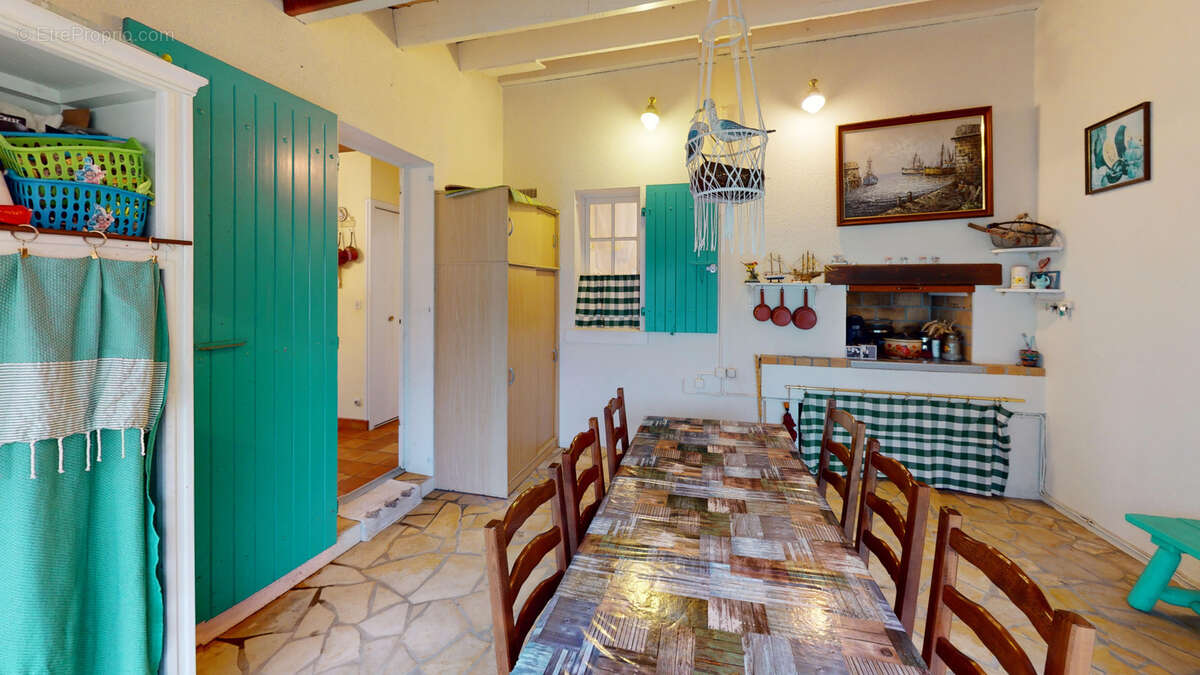 Maison à LA BREE-LES-BAINS