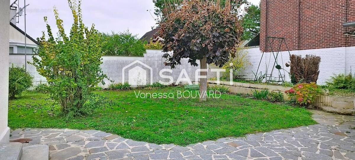 Photo 1 - Maison à COMPIEGNE