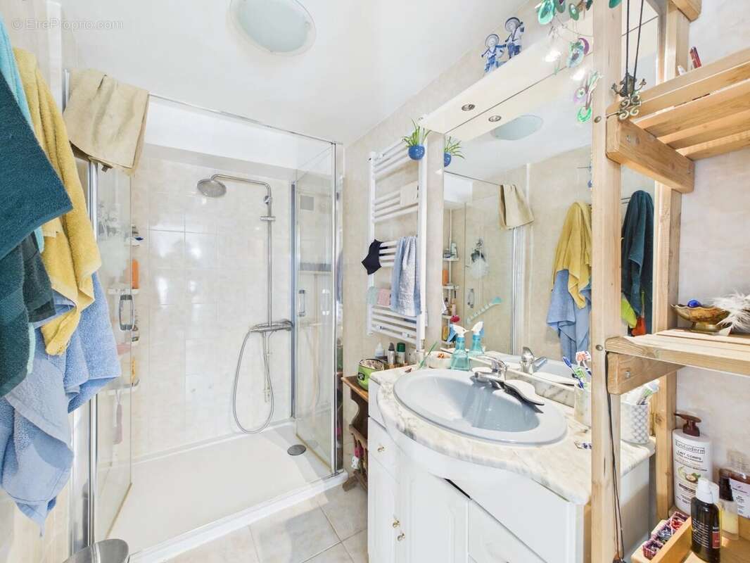 Maison à LA ROCHE-EN-BRENIL