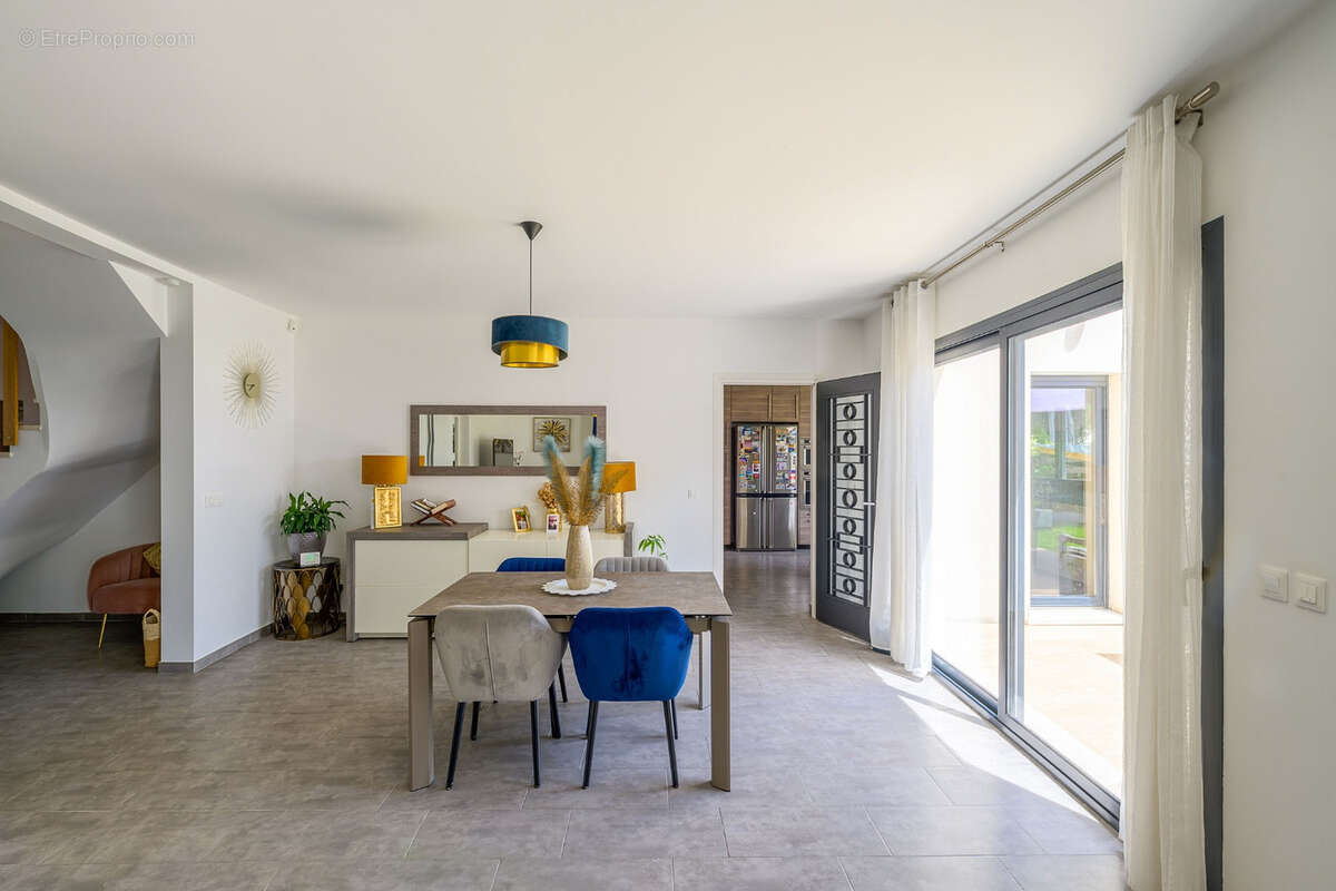 Maison à LE PLESSIS-TREVISE