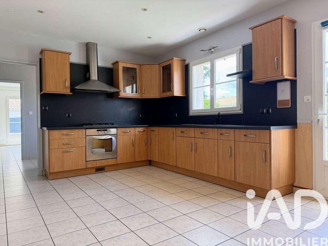 Maison 99 m² à Venansault  - photo 3