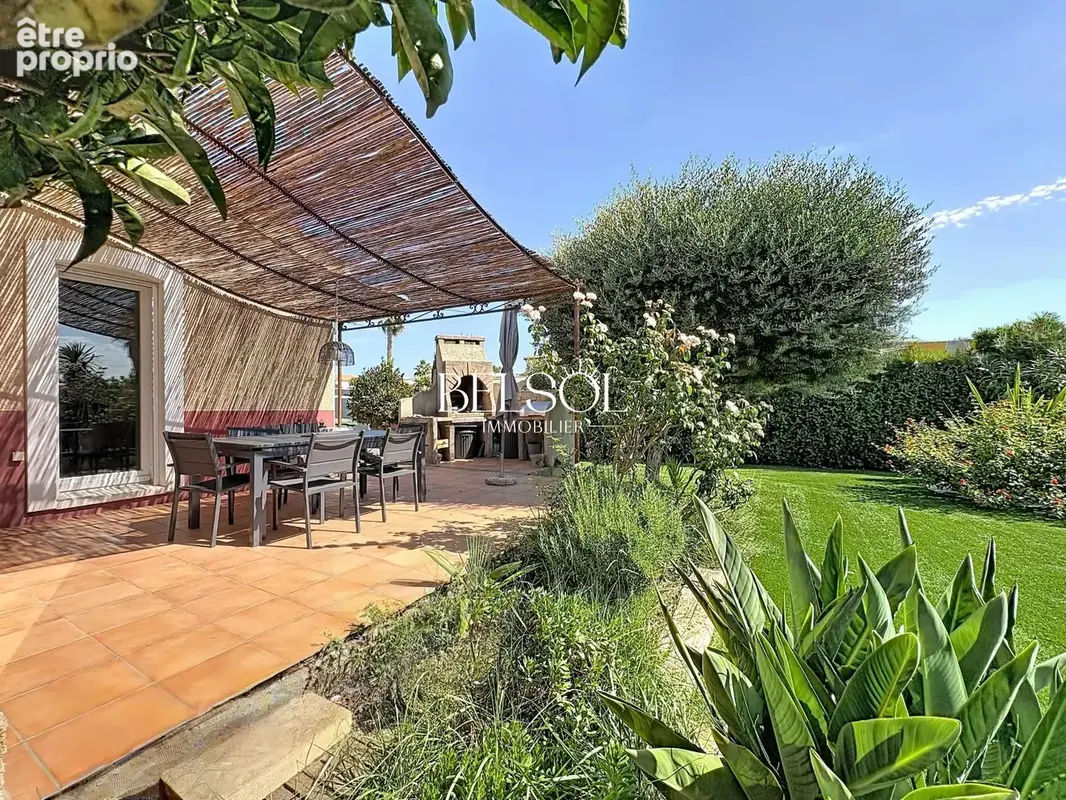 Maison 5 pièces 160 m² à vendre à Saint-Cyprien (66750) - photo 3