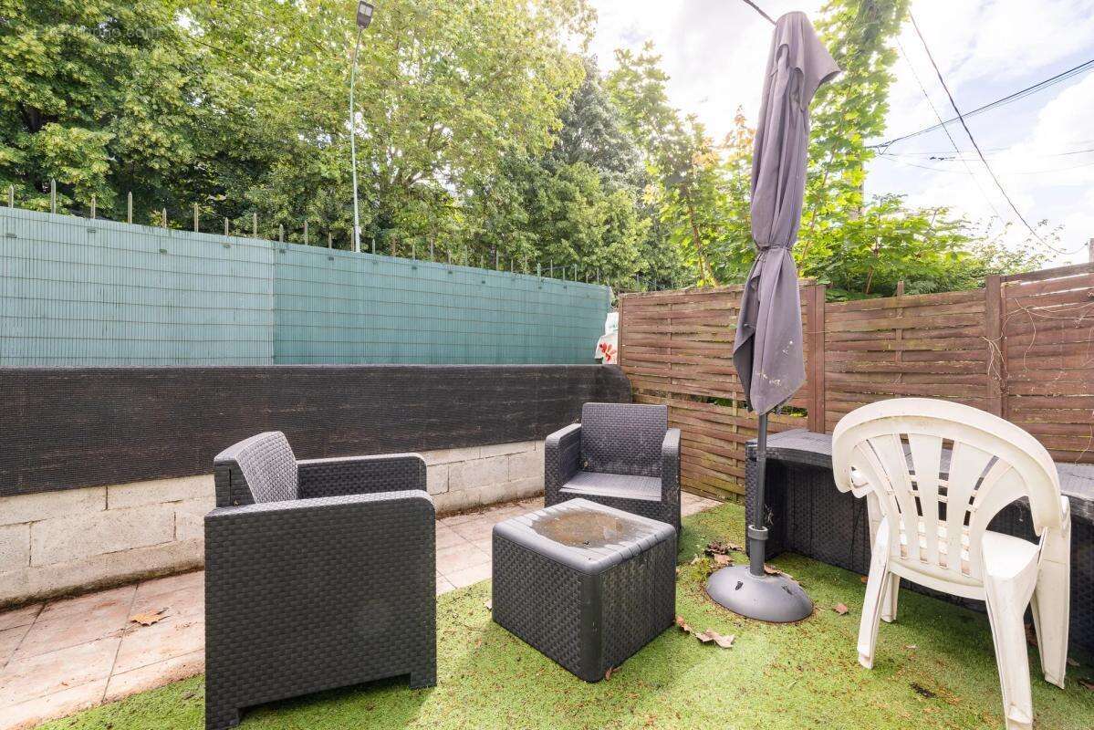 T2 37m² loué avec terrasse • Proche des commodités - photo 8