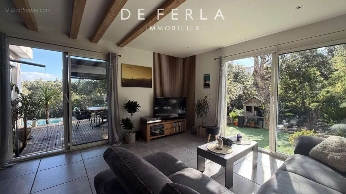Maison à FREJUS