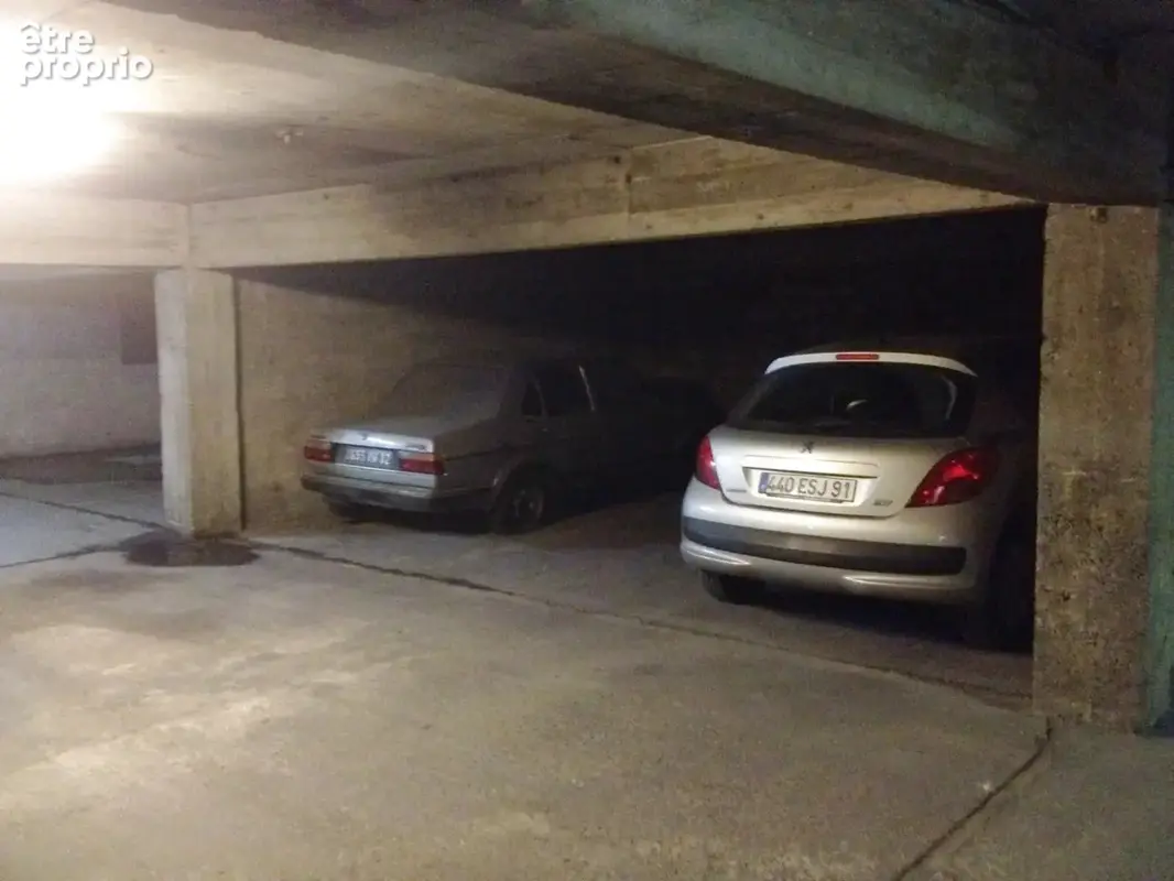Parking à Le Kremlin-Bicetre  - photo 2