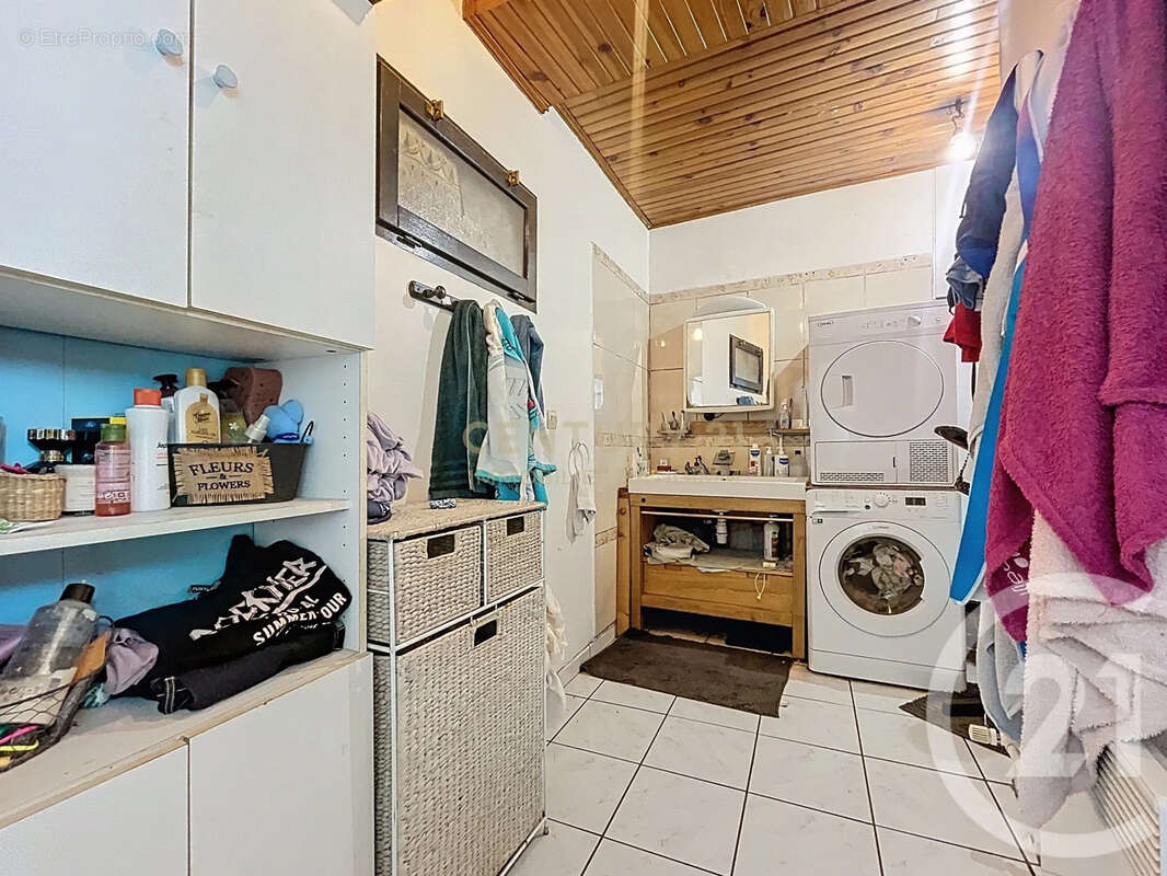 Maison à CHAMPIER