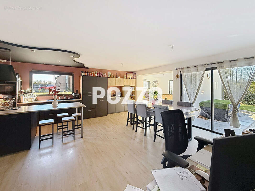 BREHAL Maison moderne de 155 m² à proximité des commerces et de la plage - photo 5
