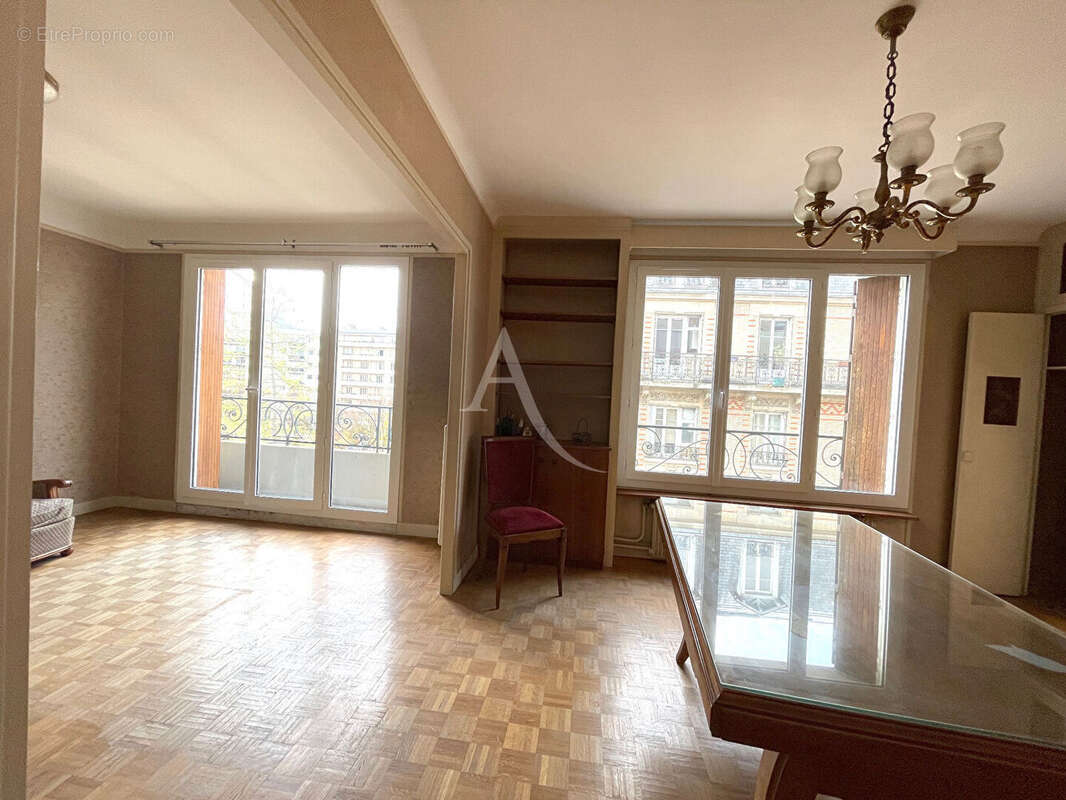 Appartement à NOGENT-SUR-MARNE