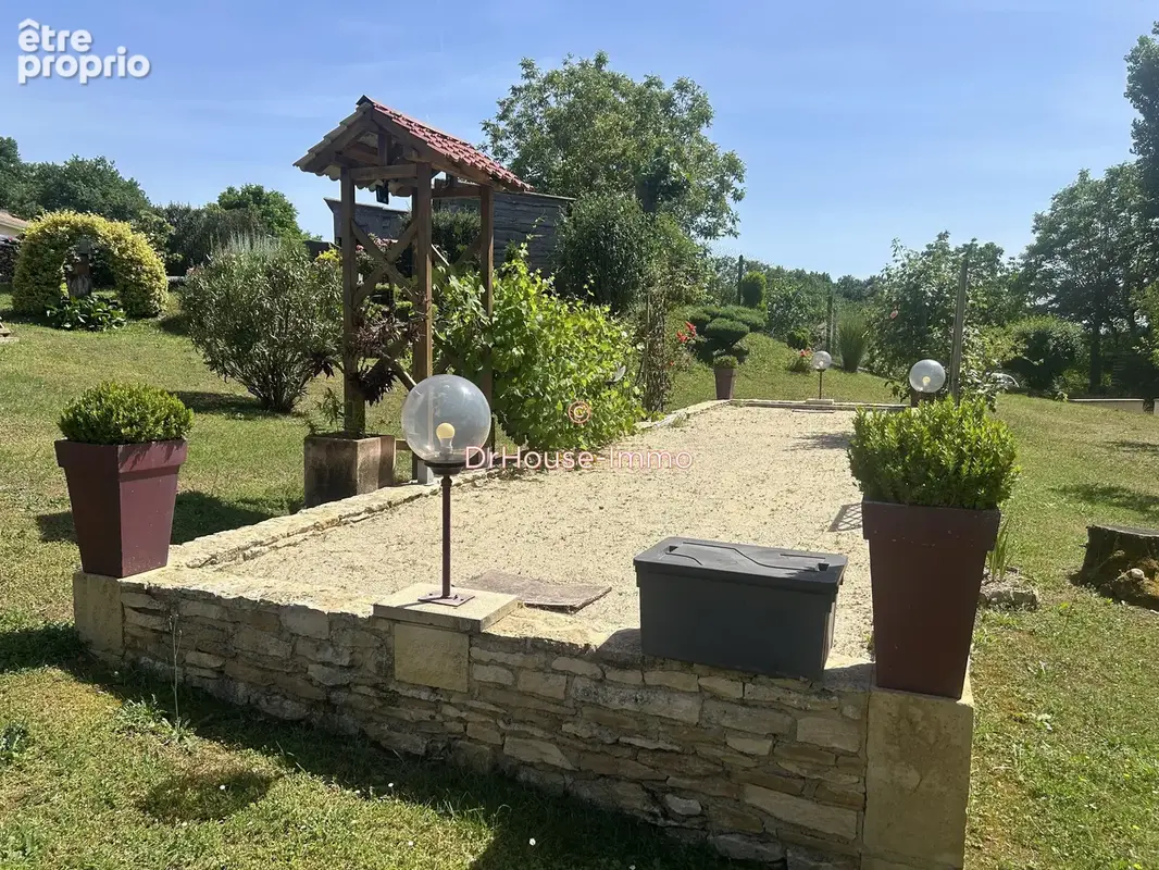 Maison 11 pièces 220 m² à vendre à Saint-Crepin-Et-Carlucet (24590) - photo 27