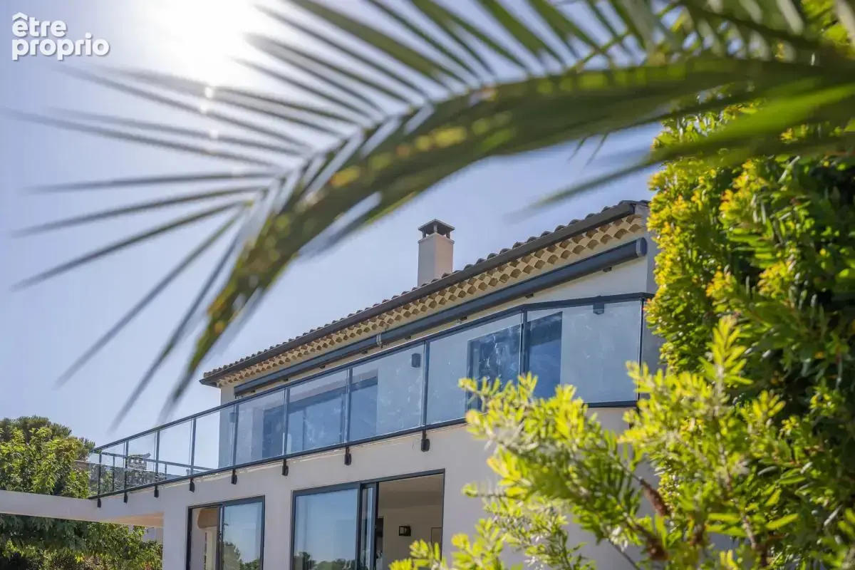 Villa 6 pièces de 177 m² à Saint-Aygulf - photo 17