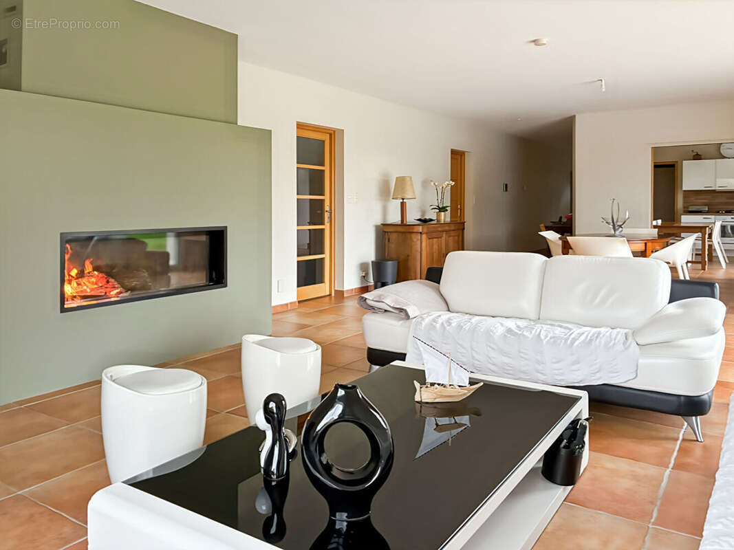 Maison à SENS-DE-BRETAGNE