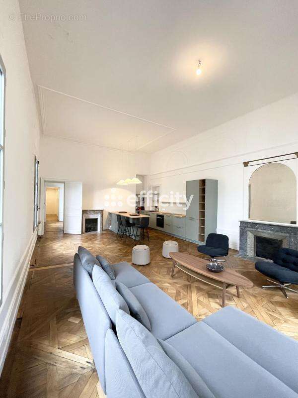 Appartement à NANTES