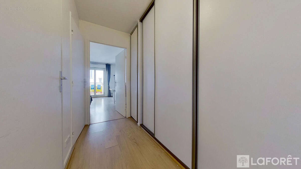 Appartement à PARIS-10E