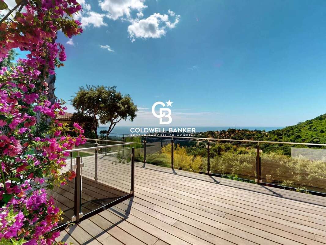 Maison à CAVALAIRE-SUR-MER