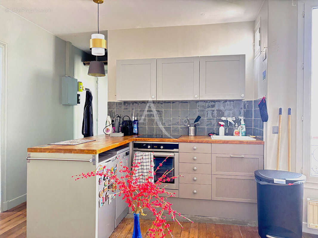 Appartement à PARIS-11E