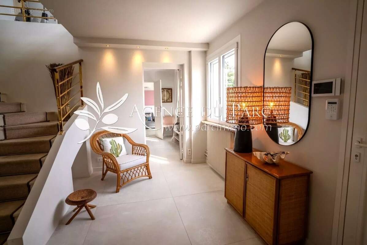 Maison à VALLAURIS