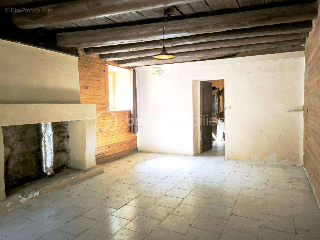 Mieussy – Ivoray : Ancienne ferme 245 m² à rénover - photo 10