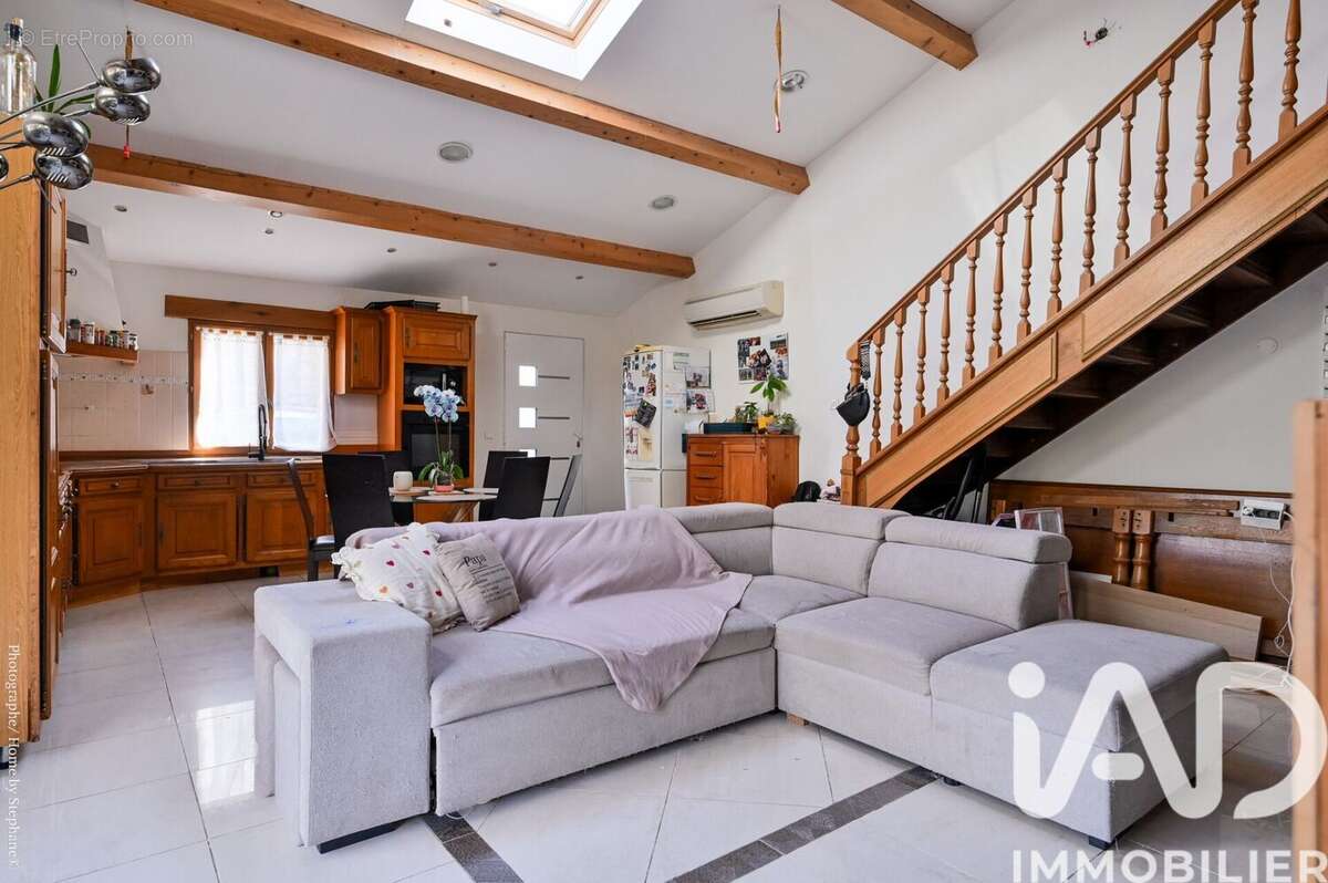 Photo 2 - Maison à PLAN-D'AUPS-SAINTE-BAUME