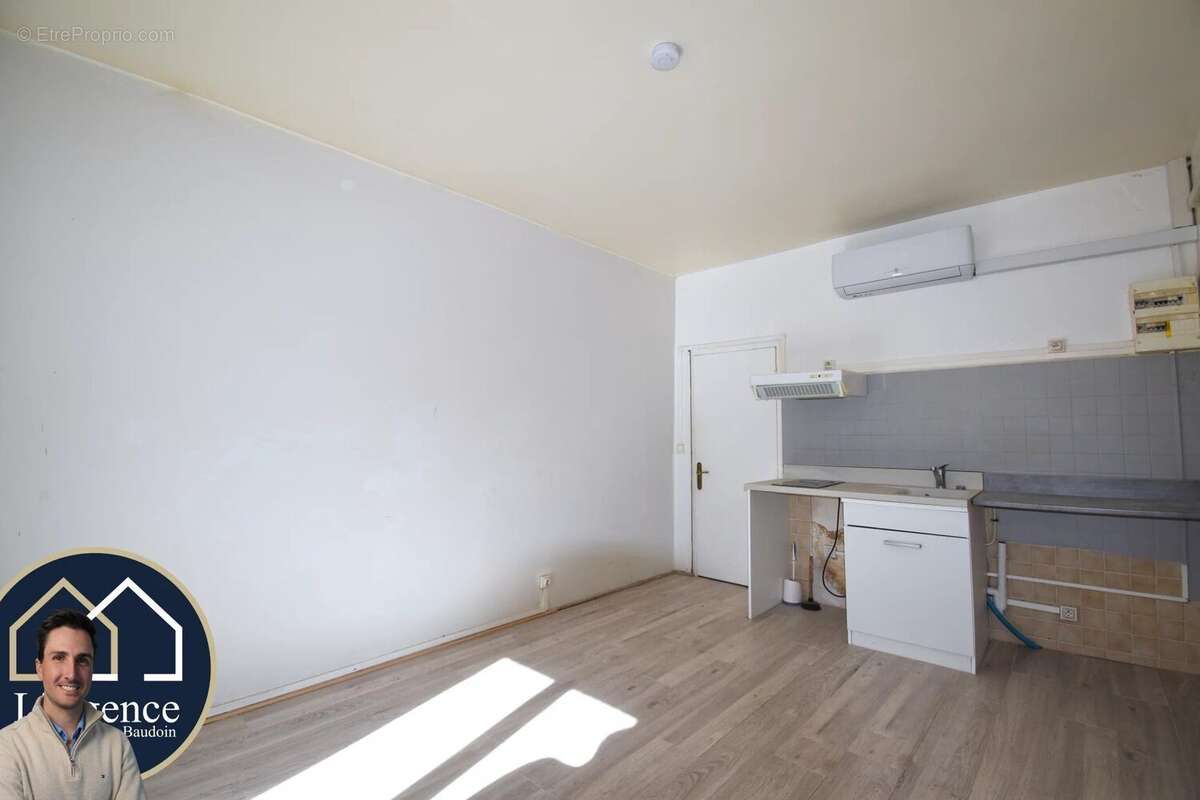 Appartement à MONDONVILLE-SAINT-JEAN