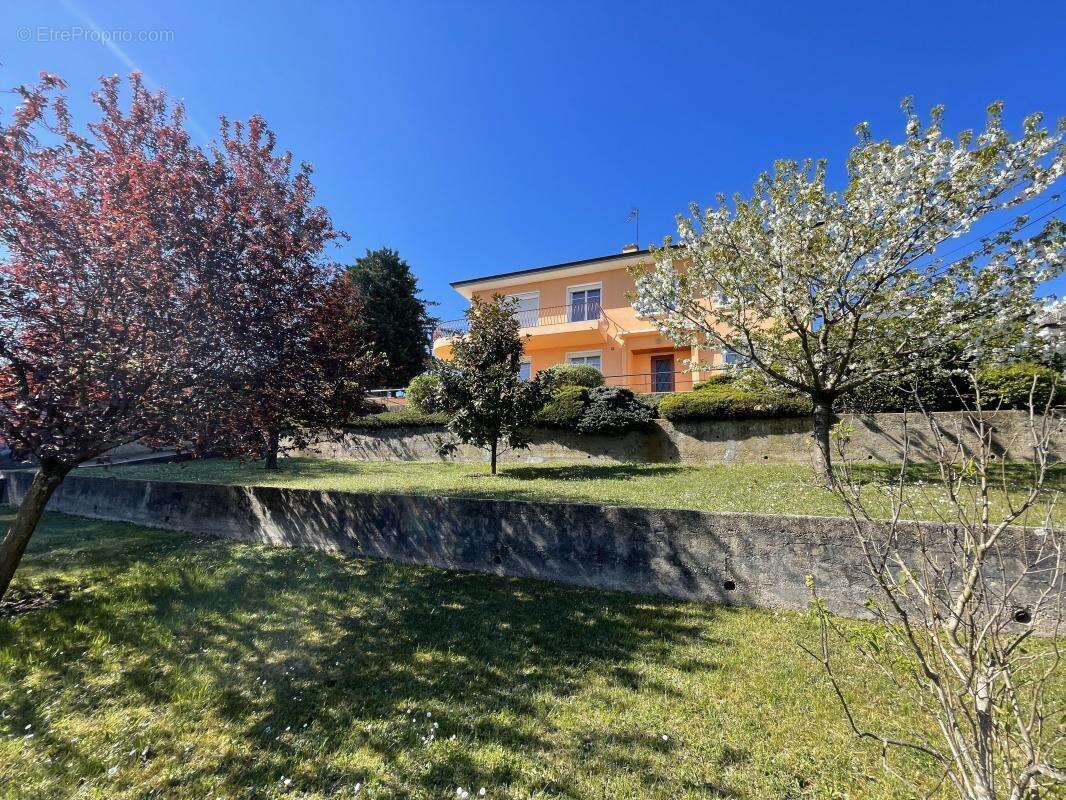 Maison à RILLIEUX-LA-PAPE